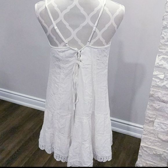 NWT GUESS White Crochet Embroidery White Dress - Picture 2 of 12